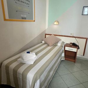 Single Room Bathroom
